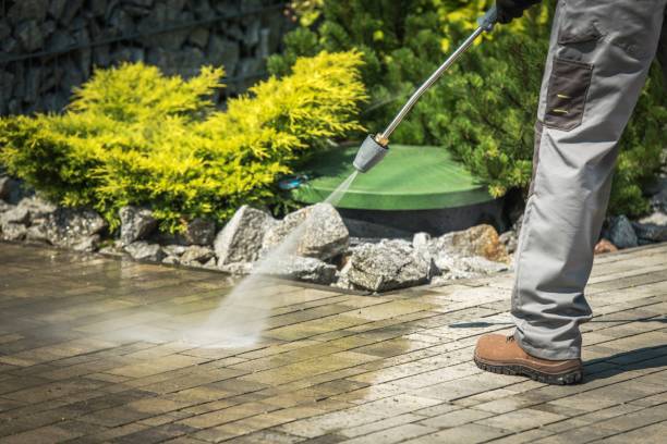 Best Pool Deck Cleaning  in Aberdeen, WA